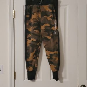 The North Face Women's NSE Graphic Jogger Pant